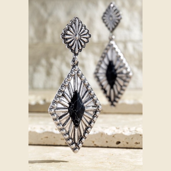 Boho Semi-Precious Stone Earrings - Picture 5 of 7